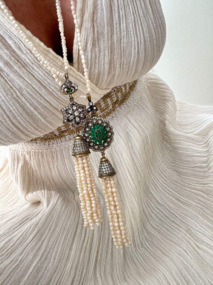 Antique Daisy Pearl