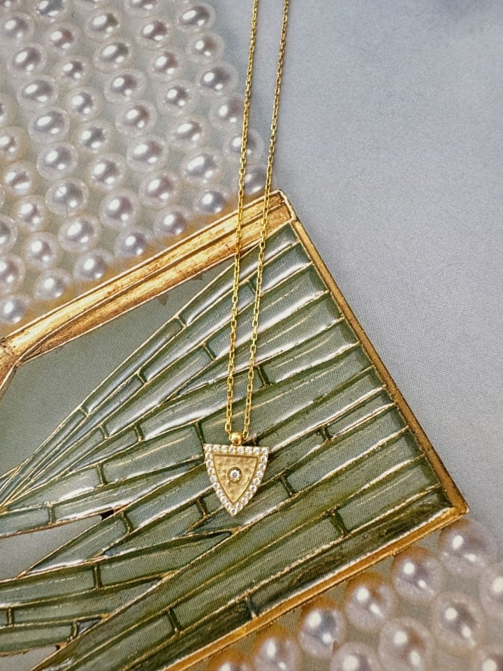 Antique Kalkan Gold Kolye