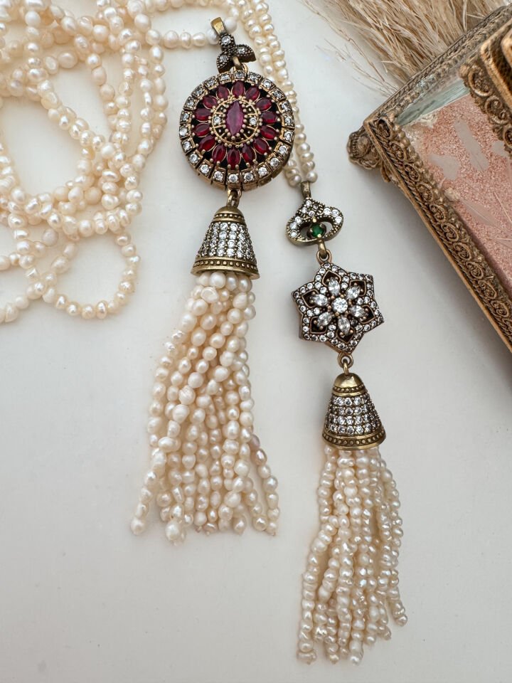 Antique Daisy Pearl